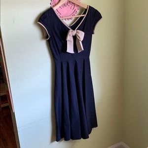 Stop Staring navy beige bow puff dress size small